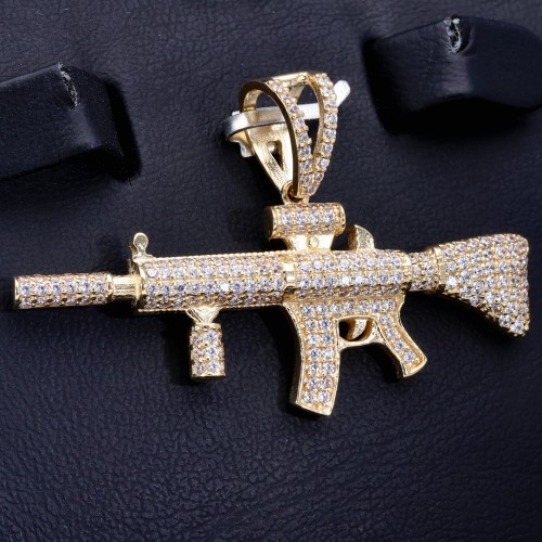 Iced Out - Maschinengewehr aus hochwertigem 585 14K Gold mit Zirkonia bestückt