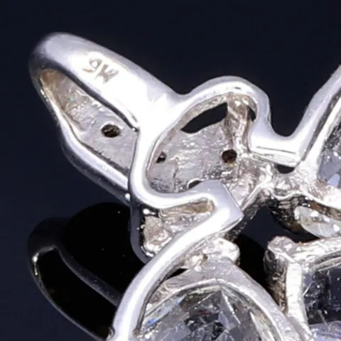 Außergewöhnlicher Goshenit - Gold-Anhänger besetzt mit Diamanten (ca. 0,04 ct.) in 9K/375 Weißgold