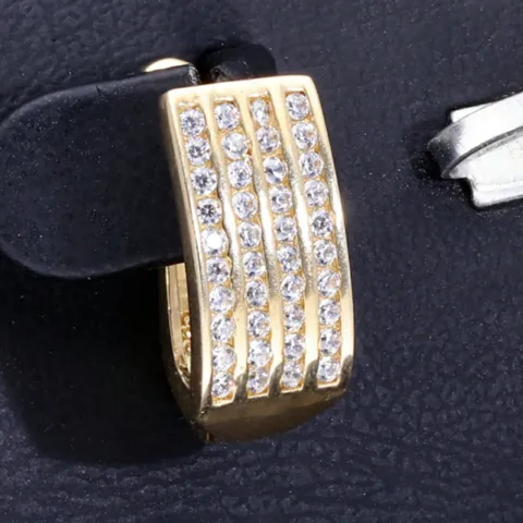Glänzende Ohrringe mit Zirkoniasteinen und englischem Verschluss aus massivem 585er 14K Gold