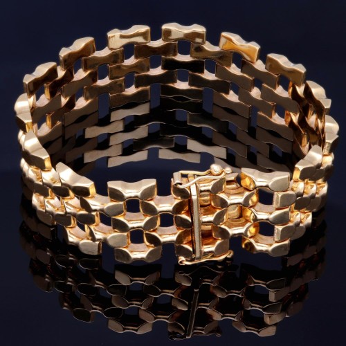 Massives Goldarmband aus wertvollem 585 / 14k Gold in stattlicher Breite von ca. 19,5 mm, ca. 20-21 cm Länge, (ca. 36,6g)