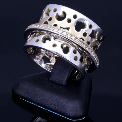Damenring aus 750er 18k - Weißgold (Stern-, Mond-, Herz-Muster) mit Brillantbesatz