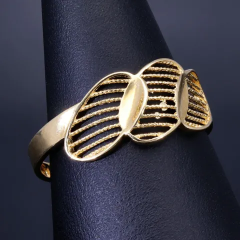 Exklusiver Ring in modernem Design aus hochwertigem 585 14K Gold Ringgröße ca. 57