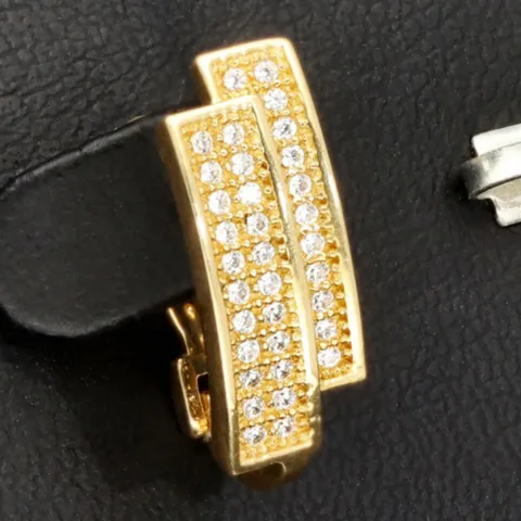 Massive Ohrringe mit Bling Bling Effekt, besetzt mit funkelnden Zirkonia aus exquisitem 585 14K Gold mit englischem Verschluss
