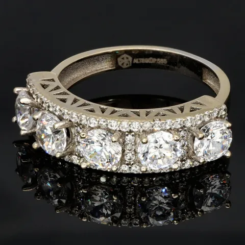 Ring aus 585 / 14K Weißgold für Damen mit vielen glitzernden Zirkonia besetzt (ca. 58 RG)