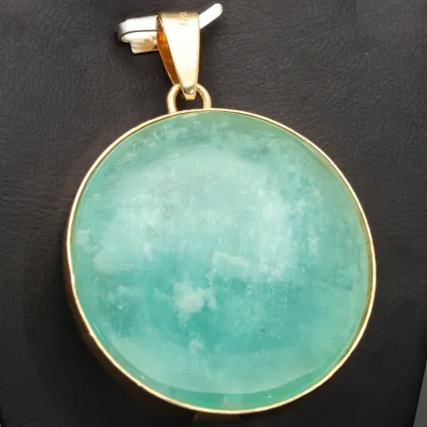 Einzigartiger Anhänger mit einem beachtlichen, natürlichen Aquamarin eingefasst in hochwertigem 18K 750 Gold - hergestellt in Handarbeit