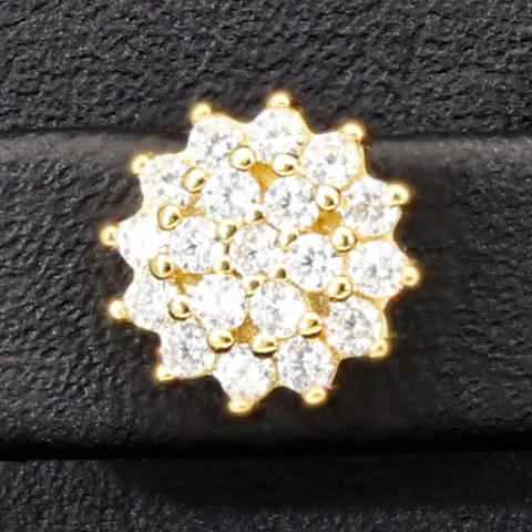 Feine Ohrstecker mit funkelnden Zirkonia (Diamant-Imitation-Steine, Brillantschliff) auf edlem 925er Silber, vergoldet
