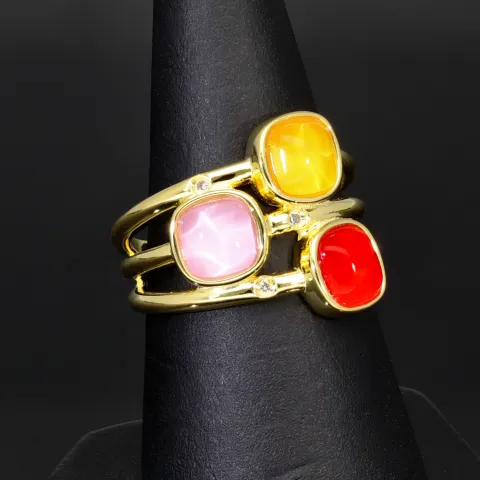 Vergoldeter Ring für Damen aus edlem Sterling 925er Silber mit 3 großen, leuchtenden Zirkonia-Cabochonen - Ringgröße ca. 54