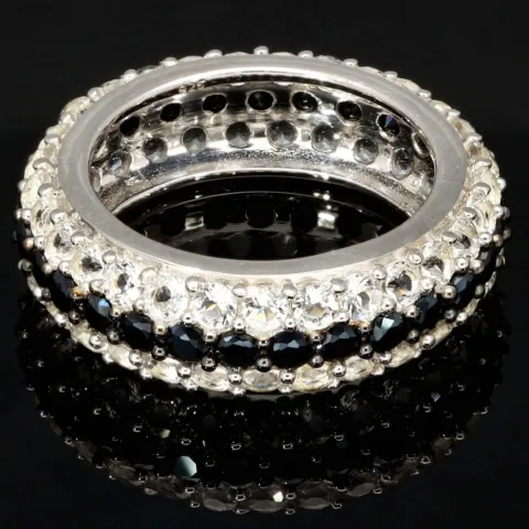 Eleganter Ring aus 925 Sterling Silber – Modernes Design mit feinem Zirkonia-Besatz (Diamantimitationen) - RG ca. 48