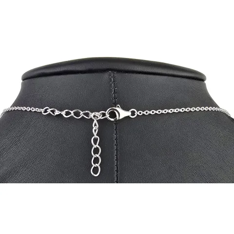 Exquisites Collier aus Sterling Silber 925, rhodiniert und poliert, mit eingearbeitetem Zierelement, bestückt mit größeren, eingefassten Zirkonia (Diamantimitat, Brillantschliff) ca. 44-49 cm Länge verstellbar