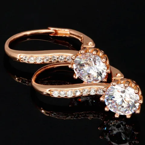 Glänzende Ohrringe aus 925er Silber Rosévergoldet mit funkelnden Zirkonia (Diamant-Imitation-Steine, Brillantschliff)