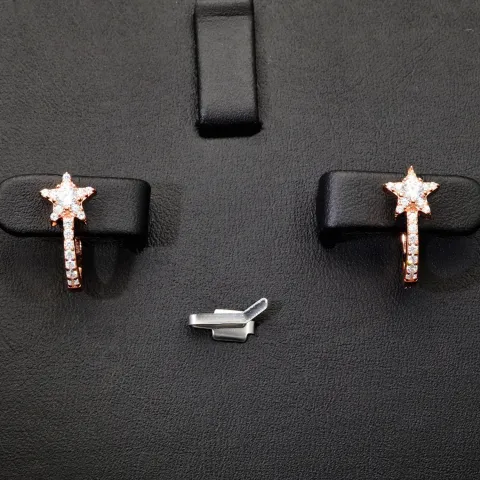 Magischer Sternenglanz – Ohrringe mit funkelnden Zirkonia (Diamant-Imitation-Steine, Brillantschliff) aus edlem 925er Silber in Rosévergoldung