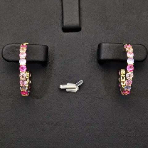 Zeitlos elegante Creolen aus vergoldetem 925 Sterling Silber mit 32 funkelnden Multicolor Zirkonia (Brillantschliff)