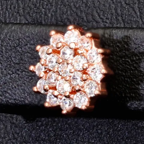 Rose vergoldete Ohrstecker mit leuchtenden Zirkonia (Diamant-Imitation-Steine, Brillantschliff) aus edlem 925er Silber