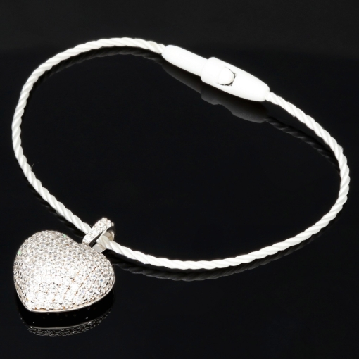 Baby-Armband mit funkelndem Herz-Anhänger aus 925er Silber, rhodiniert und poliert, besetzt mit brillantgeschliffenen Zirkonia (Diamantimitaten) in edlen Krappenfassungen - ca. 14cm