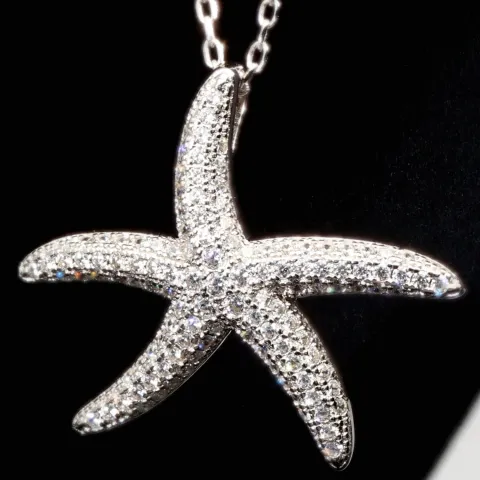 Maritime Seestern-Kette mit vielen kleinen, funkelnden Zirkonia-Steinen (Diamatimitate, Brillantschliff) aus 925 Sterling Silber poliert und rhodiniert - Länge verstellbar 45-50 cm