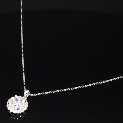 Feines Schmuckset aus 925er Sterlingsilber mit funkelndem Zirkonia im Brillantschliff (Diamantimitat) in Krappen gefasst