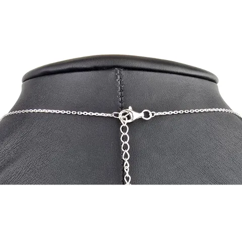 Edles Schmuckset aus glänzendem 925 Sterling Silber, bestehend aus einer feinen Ankerkette und einem Anhänger, bestückt mit vielen kleinen und einem hochkarätigen Zirkonia (Diamantimitat)