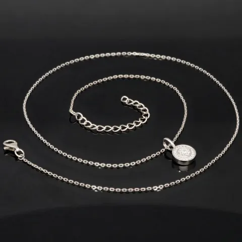Edles Schmuckset aus glänzendem 925 Sterling Silber, bestehend aus einer feinen Ankerkette und einem Anhänger, bestückt mit vielen kleinen und einem hochkarätigen Zirkonia (Diamantimitat)