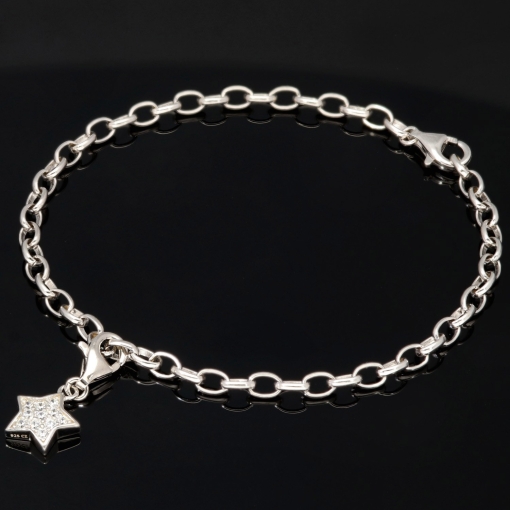 Verspieltes rhodiniertes Silberarmband mit abnehmbarem Sterneinhänger und 11 funkelnden Zirkonia (Diamantimitationen ca. 0,11 ct)  im Brillantschliff - ca. 19cm - 925 Sterling Silber