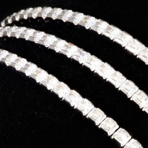 Dreireihiges Zirkonia-Armband / Zugarmband (Diamantimitationen, Brillantschliff) aus 925er Sterling Silber – filigran, funkelnd & längenverstellbar (ca. 16–21 cm) - mit ca. 140 fein eingearbeiteten Zirkoniasteinen (Diamantimitationen, Brillantschliff)