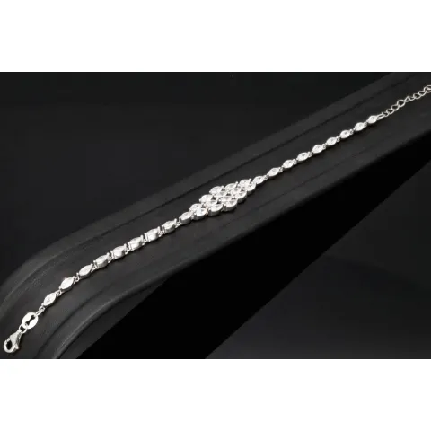 Funkelndes Armband aus 925 Sterling Silber, rhodiniert – mit leuchtenden Zirkonia im Marquiseschliff (Navette-Schliff) besetzt - Länge anpassbar ca: 16,5-19 cm