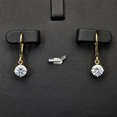 Hochwertig produzierte Ohrringe aus glänzendem 925er Sterling Silber, vergoldet und besetzt mit leuchtenden Zirkonia-Steinen im Brillantschliff (Diamantimitationen)
