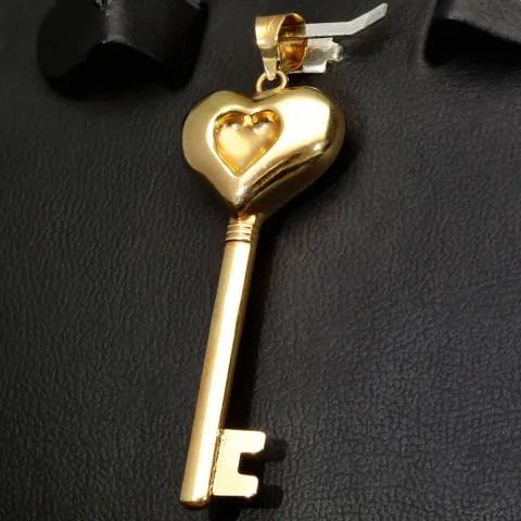 Großer Anhänger in Schlüsselform mit Herzdesign aus edlem Gold (585 14K Gelbgold)