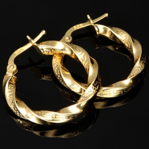 Stilvolle Twist-Creolen aus 585er Gelbgold mit edlem Greco-Relief aus 585er (14K) Gelbgold