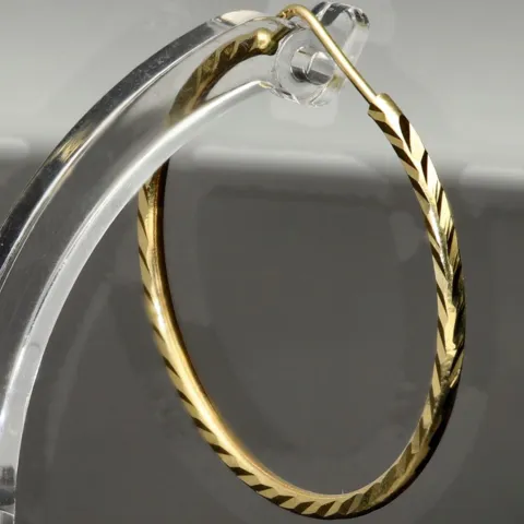 Edle Creolen / Ohrringe mit diagonal, gestepptem Muster aus hochwertigem Gold (585er 14K Gelbgold)
