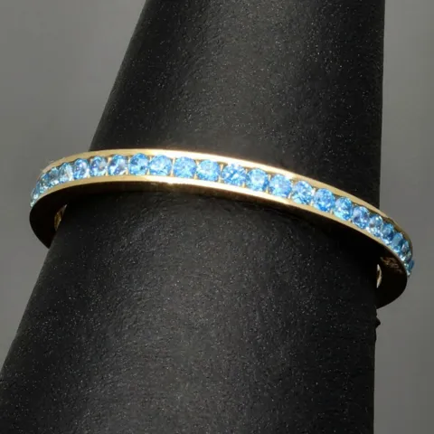Funkelnder Ring aus 14K 585 Gold mit strahlenden, hellblauen, türkisen Zirkonia bestückt Ringgröße ca. 50