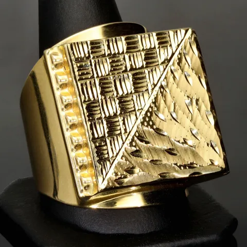 Prunkvoller, markanter XL-Herrenring aus hochwertigem 585er (14k) Gelbgold (Ringgröße ca. 68)