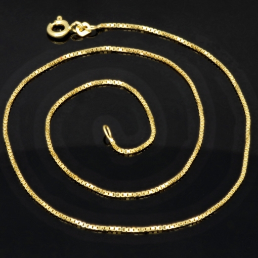 Sehr kurze, hochertig produzierte Venezianerkette aus hochwertigem 585 / 14k Gold, ca. 38 cm lang und 1 mm breit