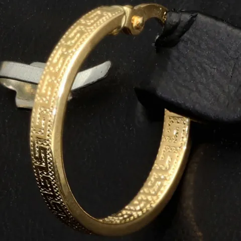 Exquisite Creolen / Ohrringe in edlem Greco-Design aus funkelndem 585 / 14K Gold