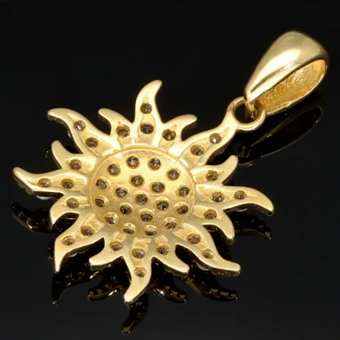 Funkelnder Anhänger aus 585 / 14 Karat Gold mit dem Motiv der Sonne, besetzt mit feinen Zirkonia