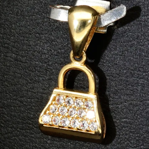 Iced Out Anhänger aus 14K 585 Gold - Designer- Handtasche aus edlem, glänzenden Gelbgold mit vielen funkelnden Zirkonia besetzt