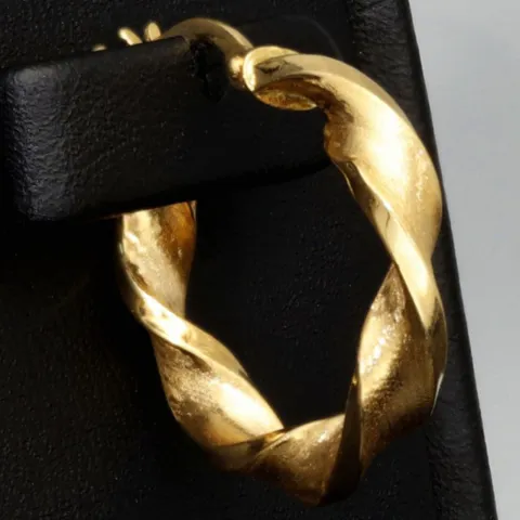 Edle Spiral-Creolen in mit feinem halb polierten, halb mattierten Design aus hochwertigem 585 / 14K Gold