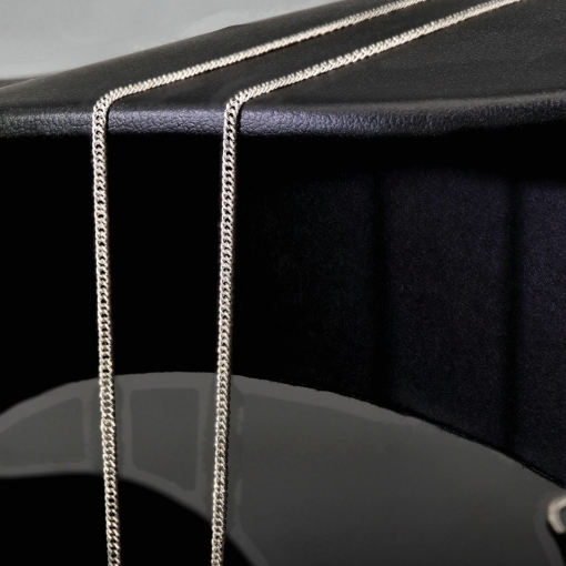 Filigrane Panzerkette aus edlem Weißgold (585 / 14k Gold) in ca. 58cm, ca. 1,5mm