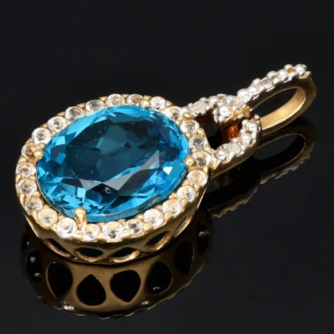 Eleganter Anhänger aus edlem Gold (9K 375 Gelbgold) in Vintage-Design mit funkelnden Zirkonia besetzt