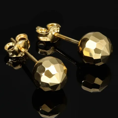 Elegante, facettierte Gold-Ohrstecker aus 585er Gelbgold (14 Karat) mit edlem Glanz und zeitloser, hochwertiger Verarbeitung