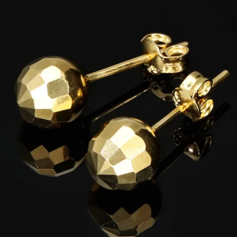 Elegante, facettierte Gold-Ohrstecker aus 585er Gelbgold (14 Karat) mit edlem Glanz und zeitloser, hochwertiger Verarbeitung