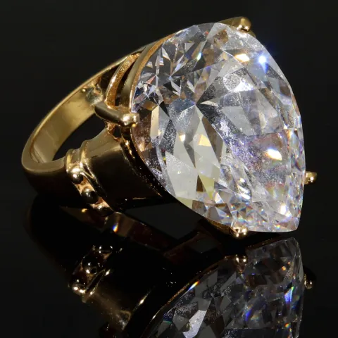 Prunkvoller Ring aus 585 / 14K Gold für Damen mit einem großen, funkelnden Zirkonia bestückt (ca. 50-51 RG)