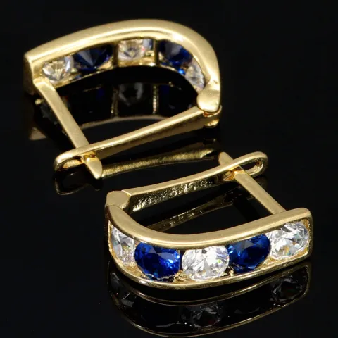 Stylische Ohrringe / Mini Creolen bestückt mit leuchtenden Zirkoniasteinen aus hochwertigen 585 / 14K Gold