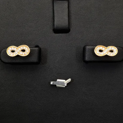 Trendige Infinity-Ohrstecker - Unendlichkeitssymbol-Ohrstecker aus hochwertigem 585 / 14K Gold mit feinem Zirkonia