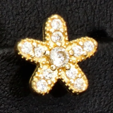 Edle Blumen-Ohrstecker in Blütenform (585er 14K) mit feinem, leuchtendem Zirkoniabesatz