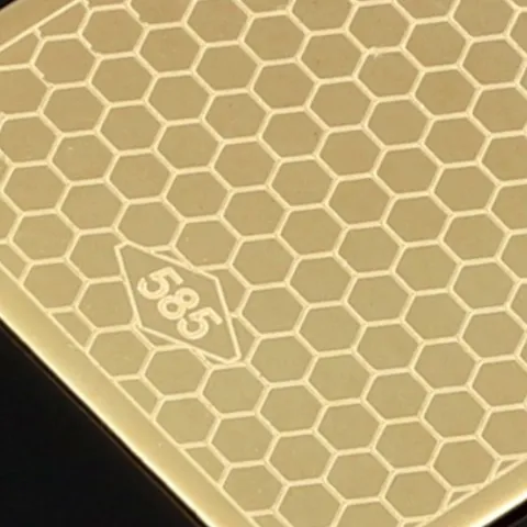 Fein gearbeiteter Skorpion - Anhänger aus funkelndem 585er 14K Gold mit detailreicher Gravur