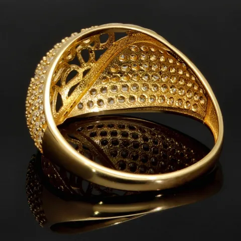 Kunstvoll designter Ring für Damen aus hochwertigem Gold (14K 585 Gelbgold) besetzt mit vielen fein gefassten, funkelnden Zirkonia RG ca. 55