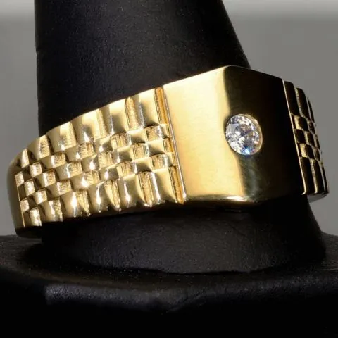 Nobler Siegelring mit einem strahlend funkelnden Zirkonia besetzt aus 585er 14 Karat Gold (Ringgröße ca. 69)