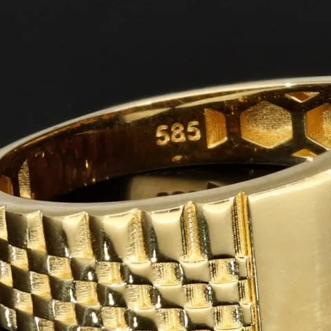 Nobler Siegelring mit einem strahlend funkelnden Zirkonia besetzt aus 585er 14 Karat Gold (Ringgröße ca. 69)