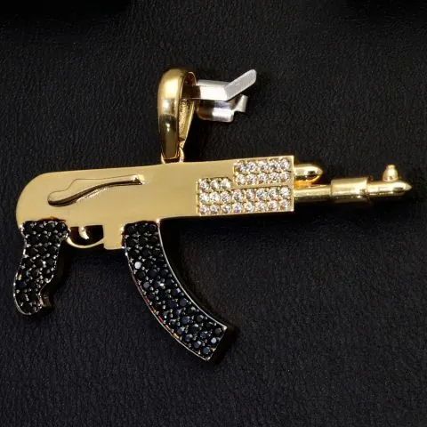 Hochwertig gearbeiteter Maschinengewehr-Anhänger aus edlem, hochglanzpoliertem 585 / 14K Gold fein besetzt mit Zirkoniasteinen