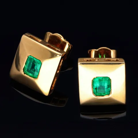 Stilvolle, elegante, quadratische Ohrstecker mit 2 kolumbianischen Smaragden in 18K / 750 Gold gefasst